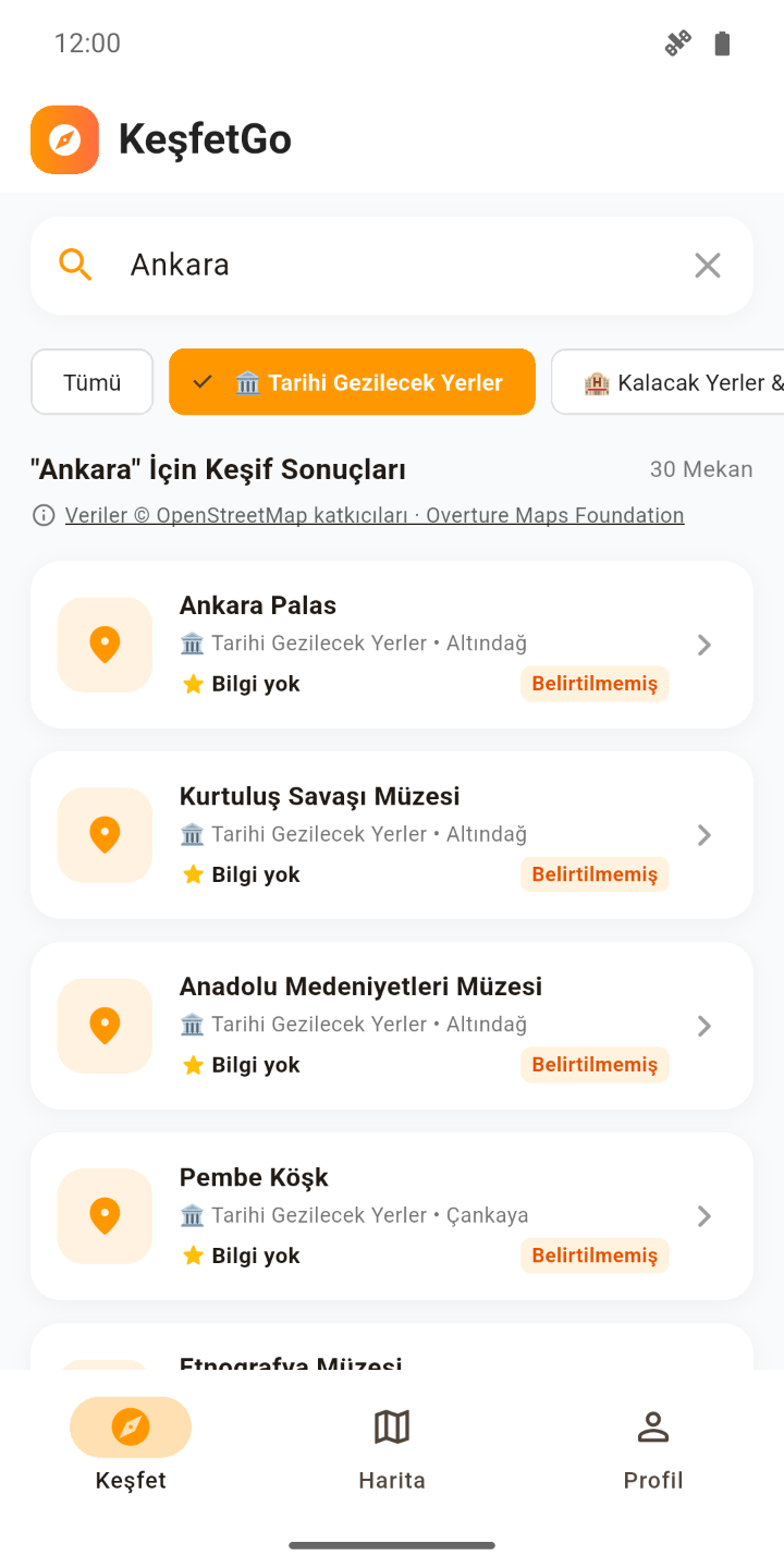 KeşfetGo Keşfet ekranı: “Ankara” araması ve Tarihi Gezilecek Yerler filtresiyle Ankara Palas, Kurtuluş Savaşı Müzesi, Anadolu Medeniyetleri Müzesi ve Pembe Köşk sonuçları listeleniyor.